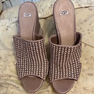 UGG Doha Wedge Sandals